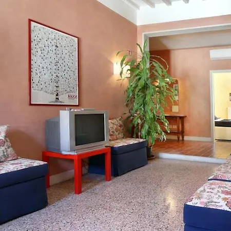 Casa de hóspedes Michelangelo 3*